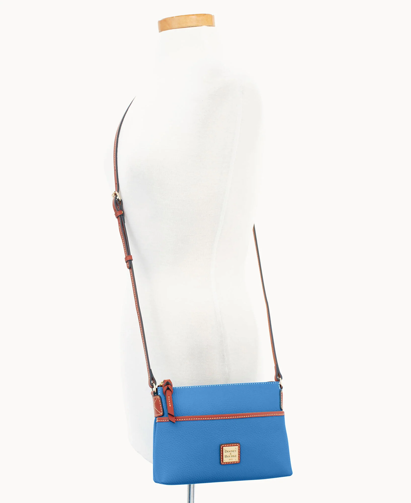 Pebble Grain Ginger Crossbody - Image 40