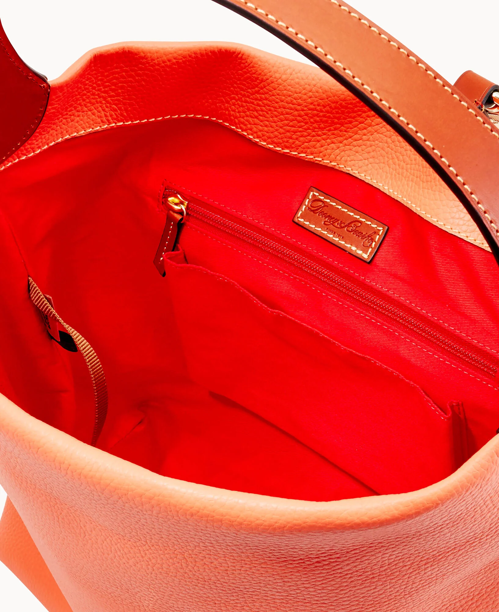 Pebble Grain Logo Lock Shoulder Bag - Image 23