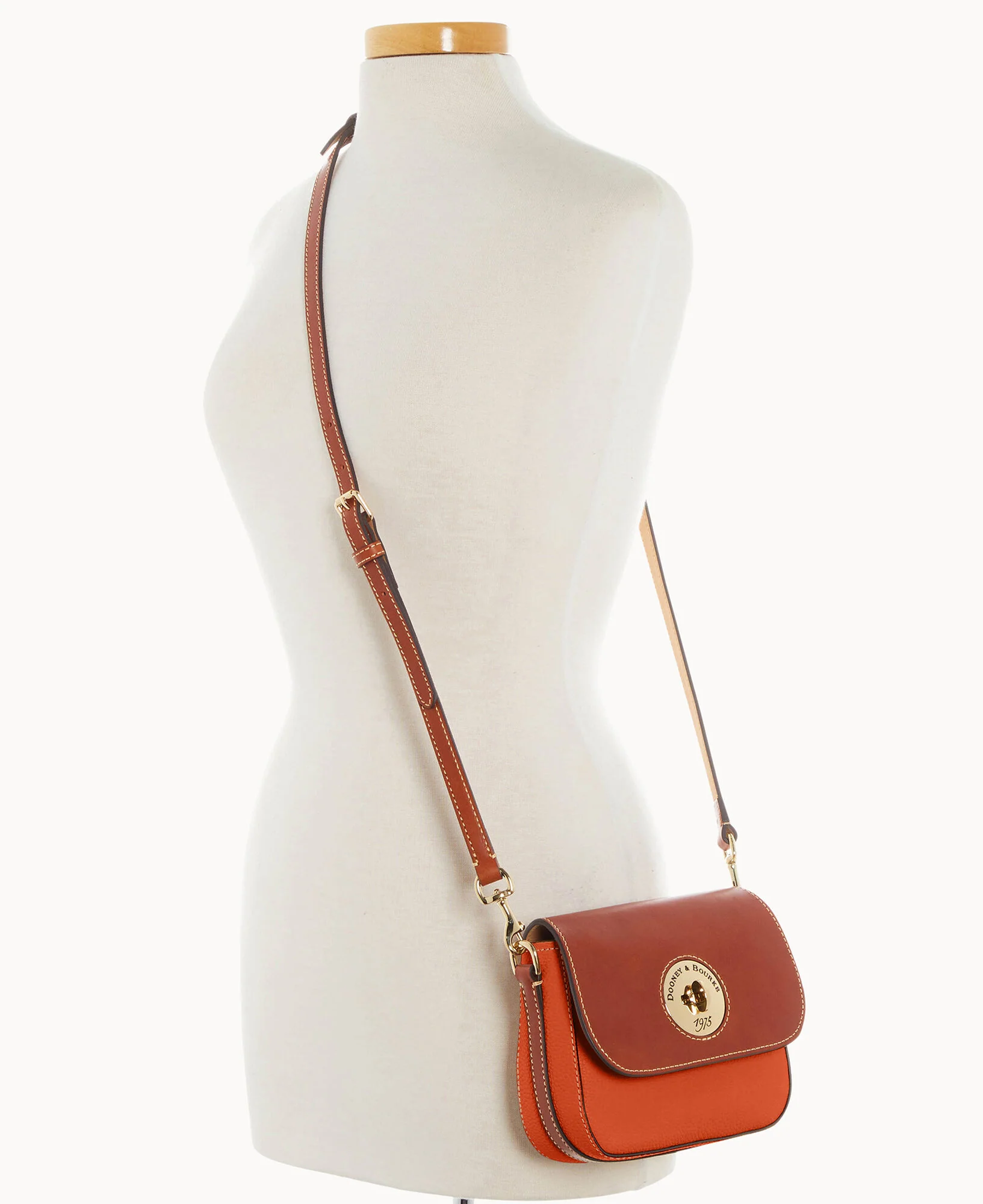 Pebble Turnlock Flap Saddle - Image 94